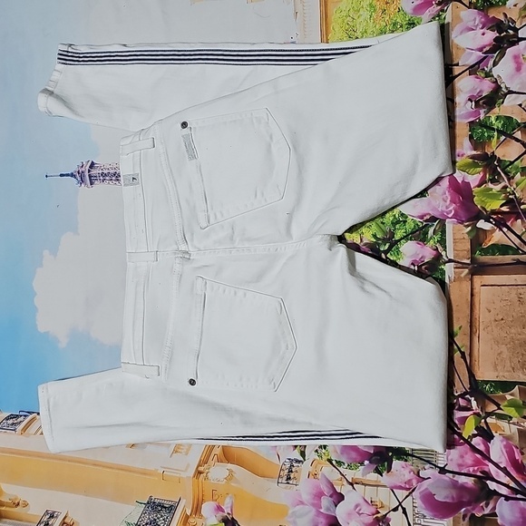 7 For All Mankind White Jeans with Black Details - Picture 9 of 9